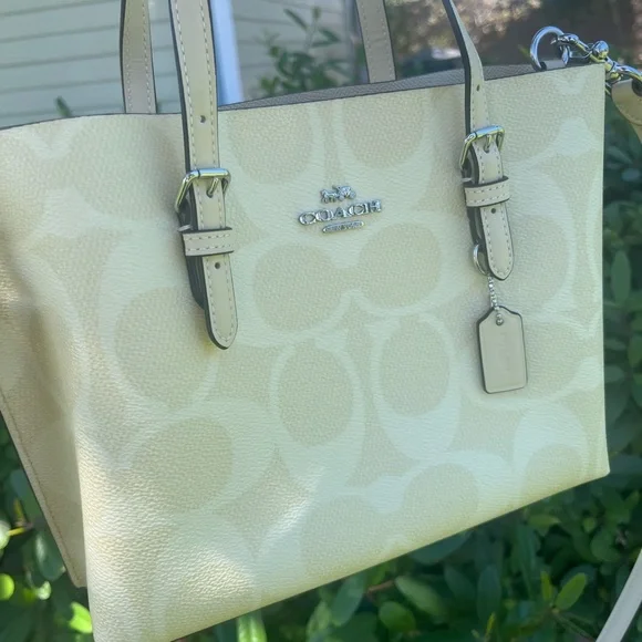 Coach Signature Canvas Yellow/Hay Mollie 25 Tote - Picture 2 of 10